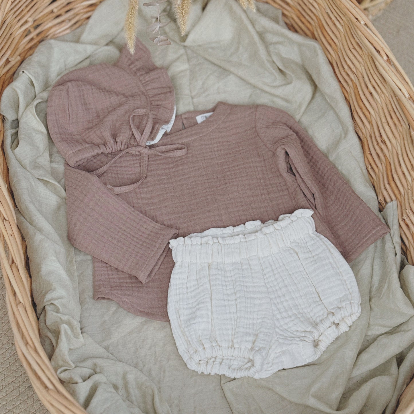 6M–6Y Ruffle Waist Cotton Gauze Bloomers | Soft Baby Girl Shorts