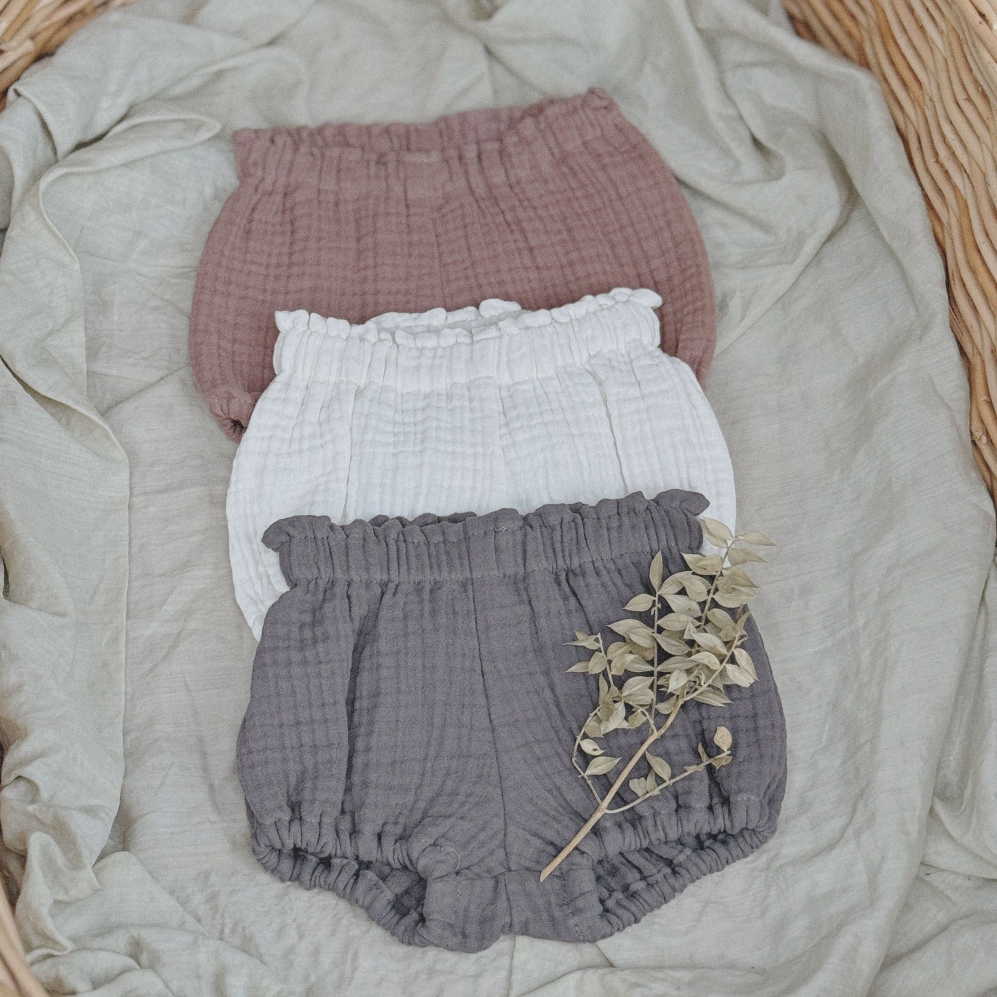 6M–6Y Ruffle Waist Cotton Gauze Bloomers | Soft Baby Girl Shorts