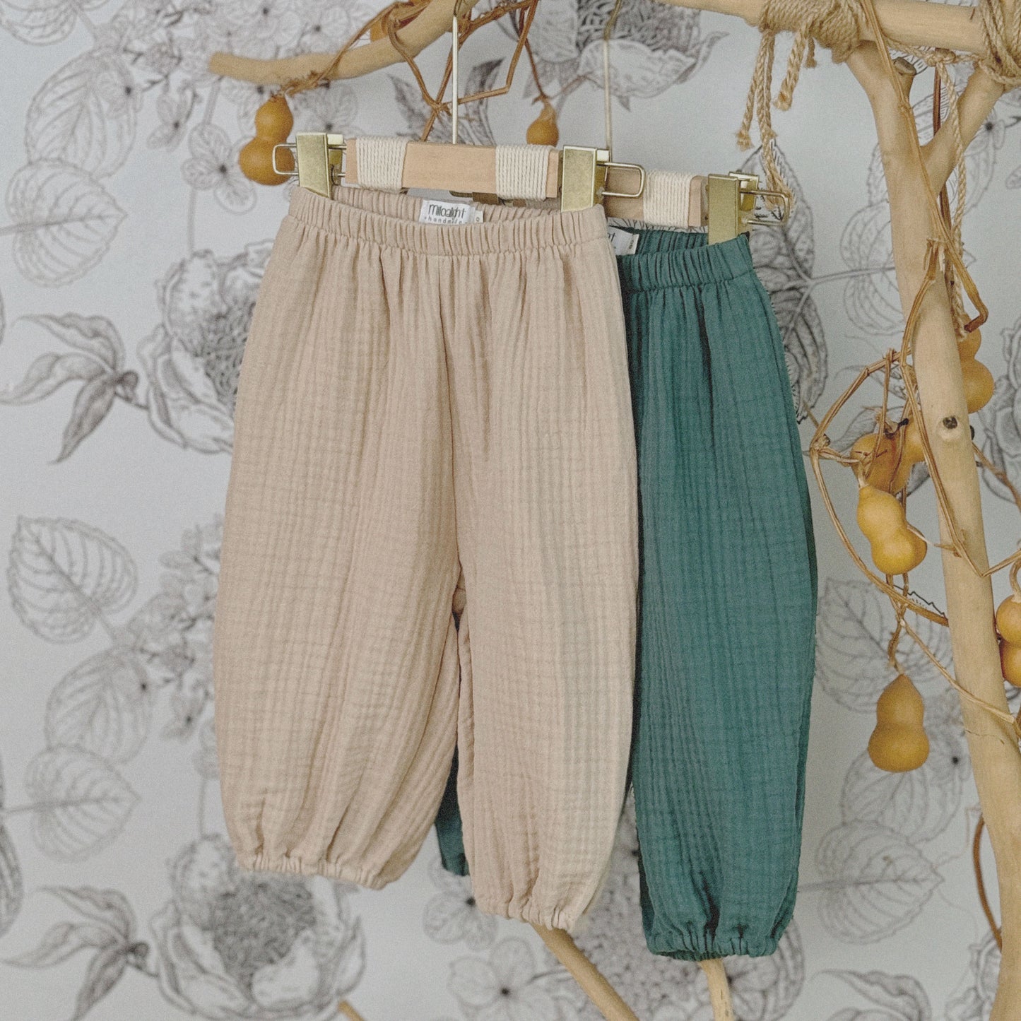 12M–6Y Loose Cotton Pants for Kids – Comfy Fit with Gathered Hem