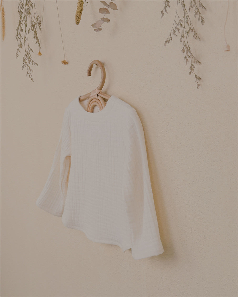 9M-6Y Minimalist Cotton Gauze Baby Top | Unique Curved Hem and Eco-Friendly Coconut Buttons
