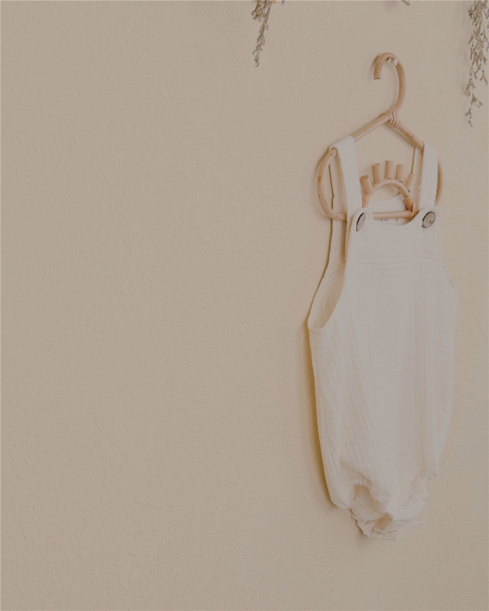 6M–3Y Cotton Gauze Baby Romper | Adjustable Straps & Easy Snap Closure for Diaper Changes