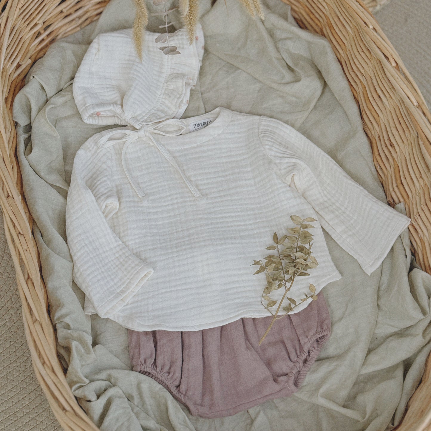 6M–3Y Cotton Gauze Bloomers | Soft, Airy, Everyday Baby Shorts