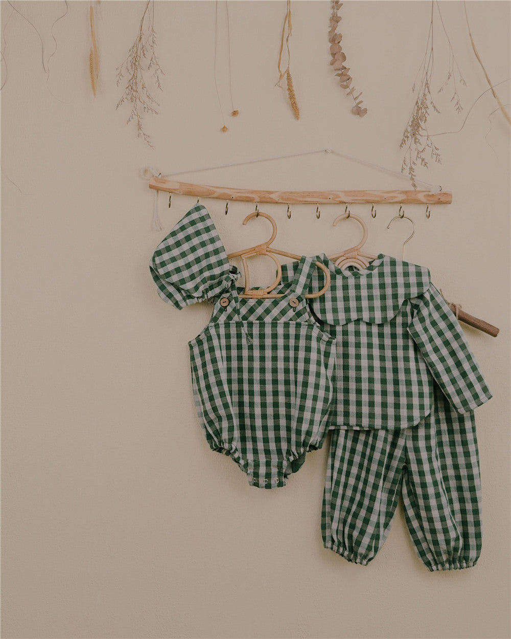 0-4Y Christmas Collection Gingham Bonnet | Organic Cotton Lined Baby Hat with Optional Ruffle Edge